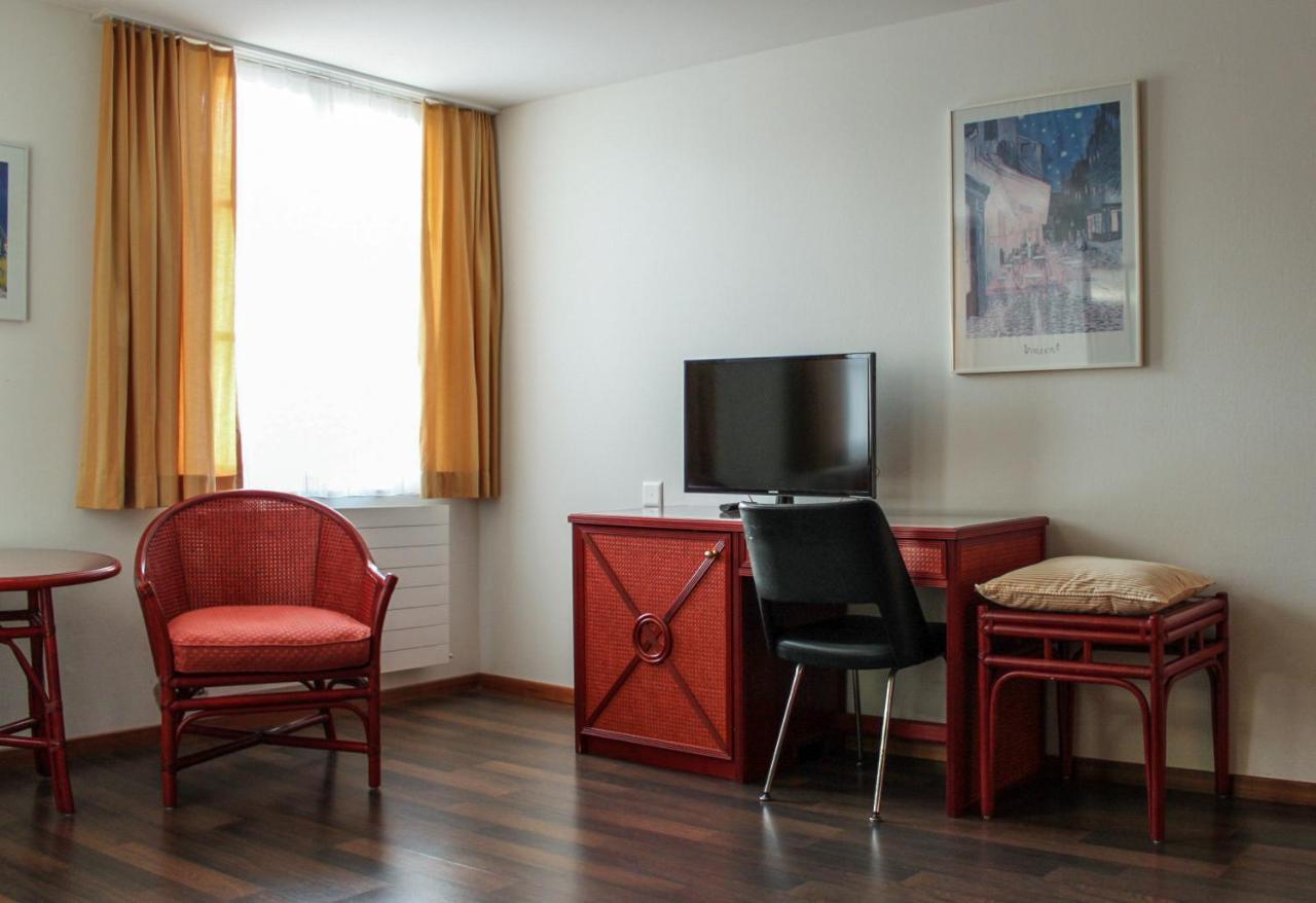 Hotel Adler Schupfheim Bagian luar foto