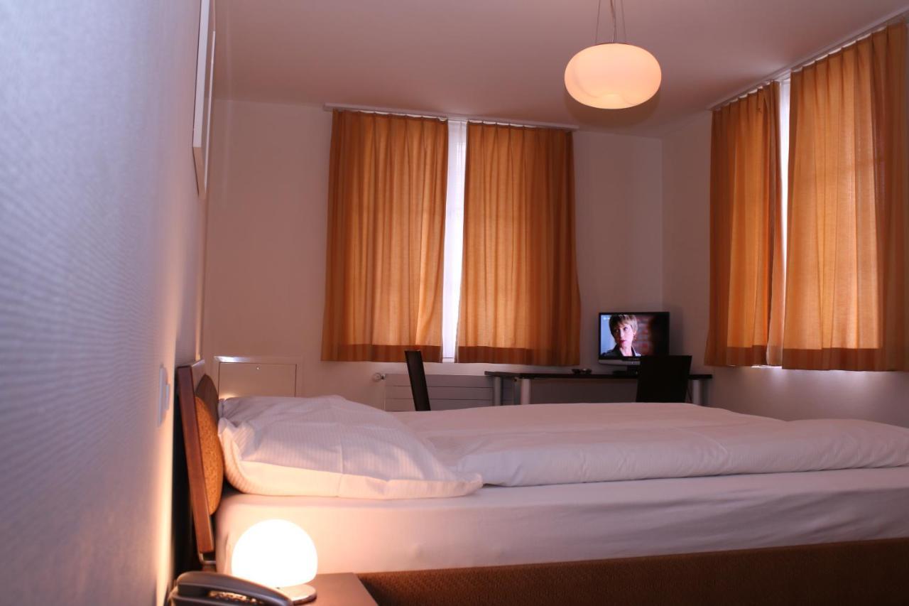 Hotel Adler Schupfheim Bagian luar foto