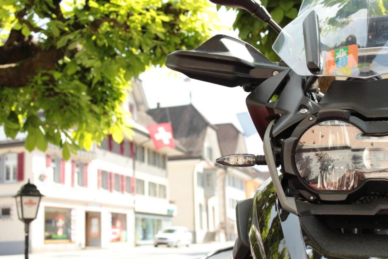 Hotel Adler Schupfheim Bagian luar foto