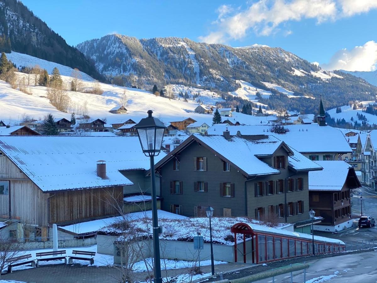 Hotel Adler Schupfheim Bagian luar foto